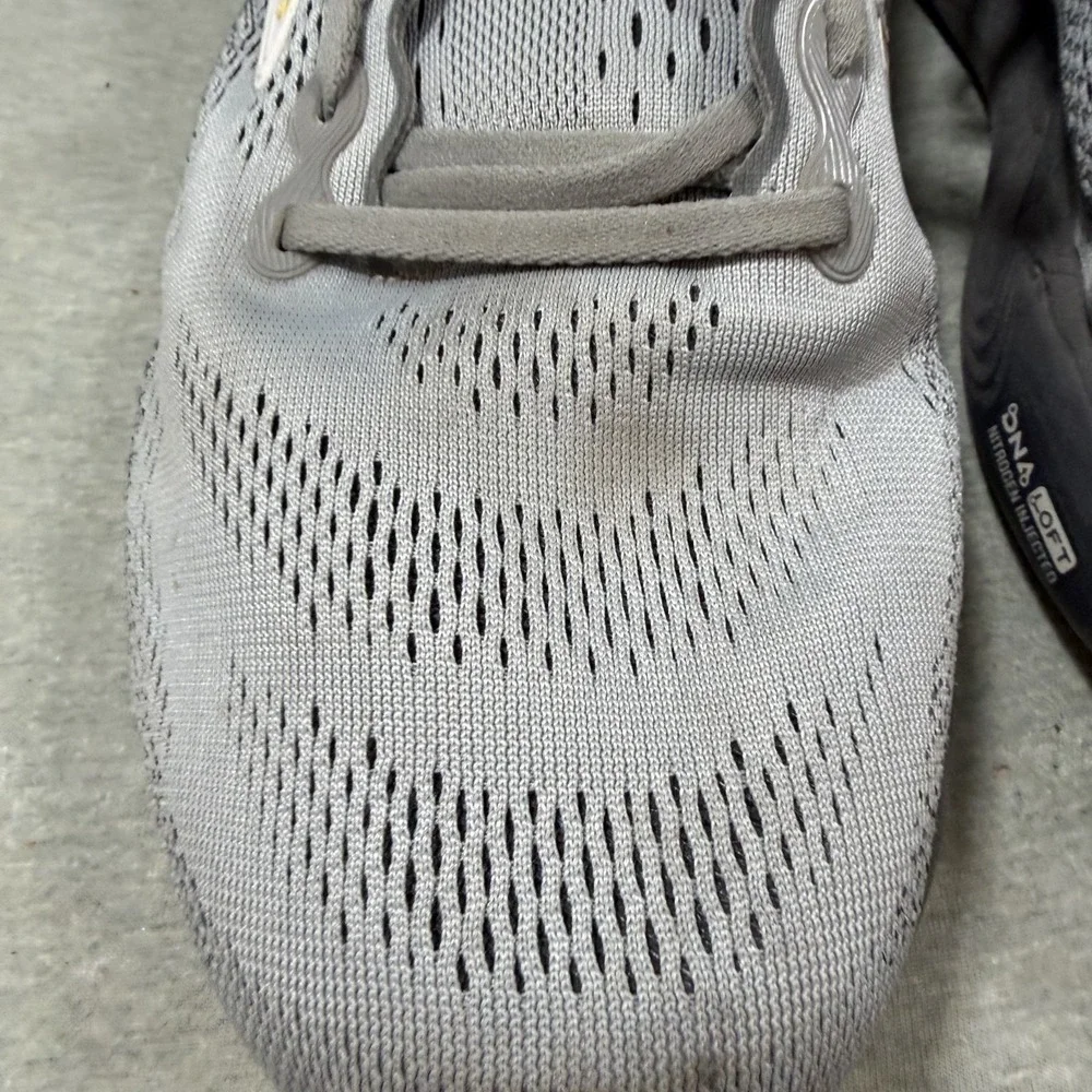 Brooks men adrenaline
